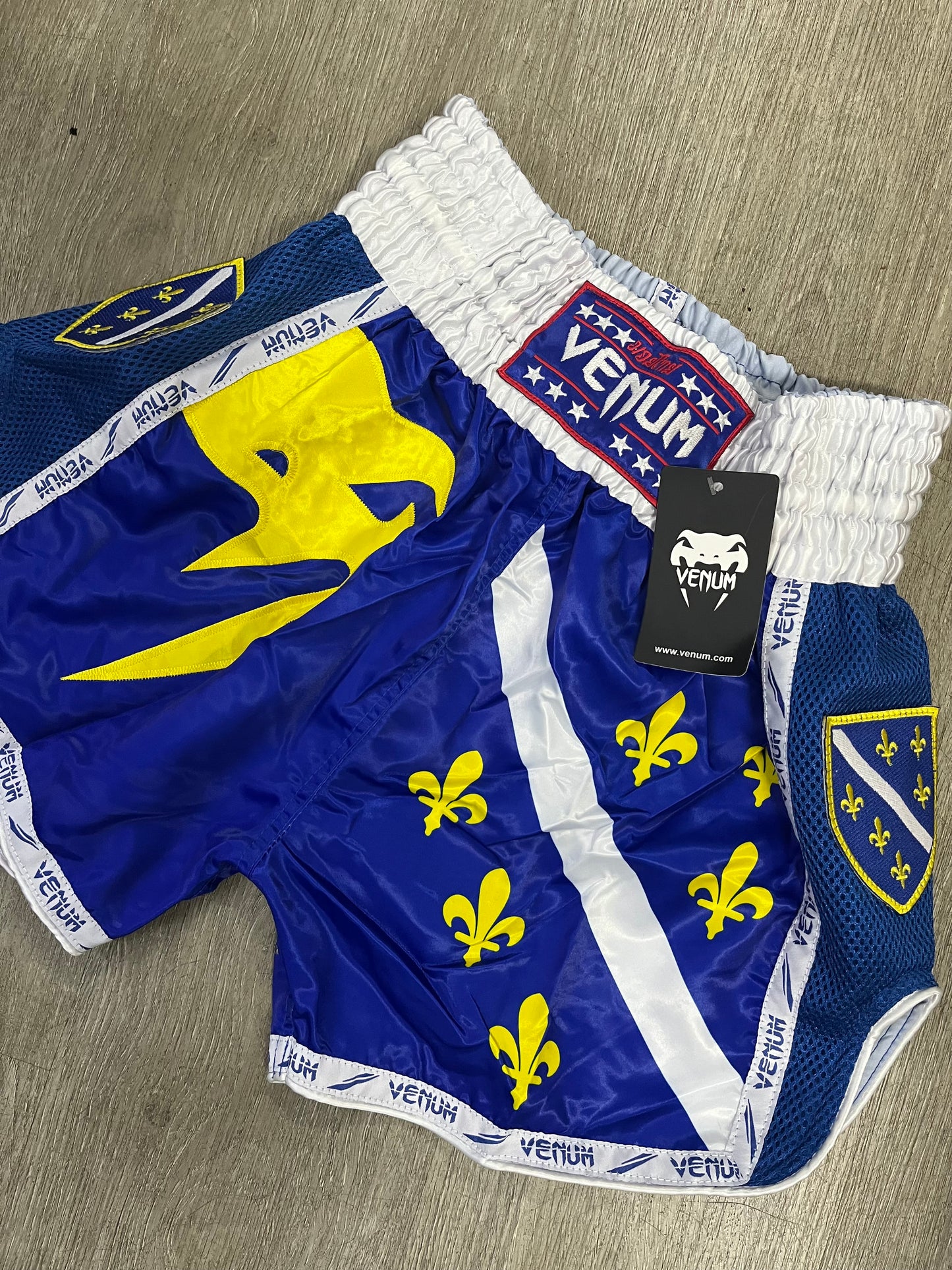 Venum Kick-Thai Shorts Bosnien Flag